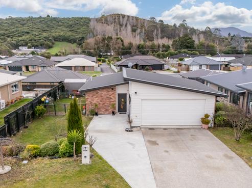 7 Diamond Grove, Brown Owl