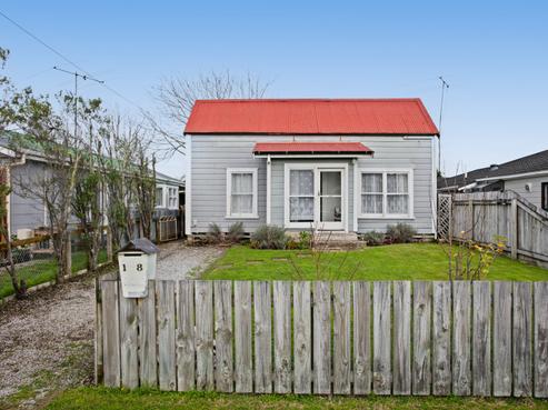 18 Williams Street, Gisborne