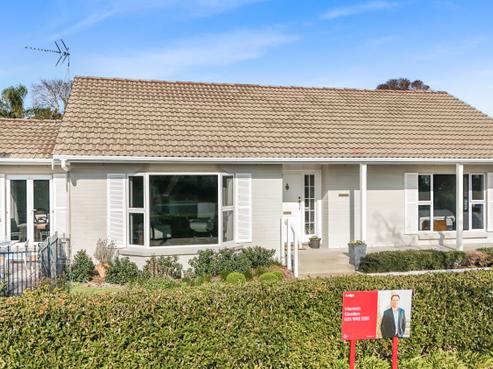 7 Tiffiney Place, Chartwell