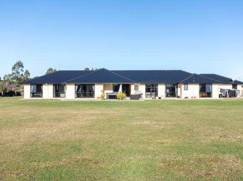 8 Northside Drive, Waikuku