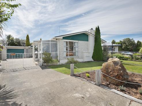 7 Suffolk Crescent, Feilding