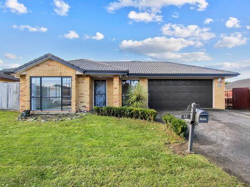 57 Magic Way, Randwick Park