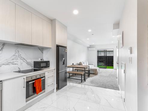 5/3 Beach Road, Te Atatu Peninsula