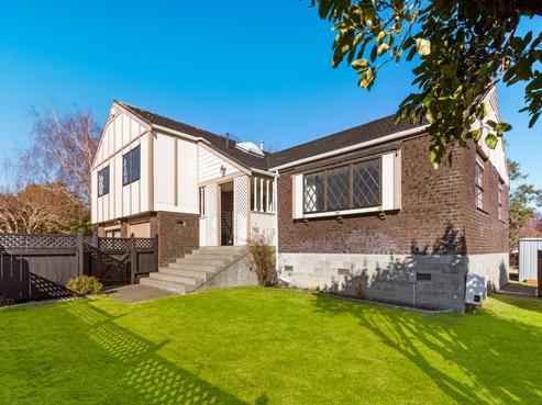 5 Aiken Road, Saint Johns Hill