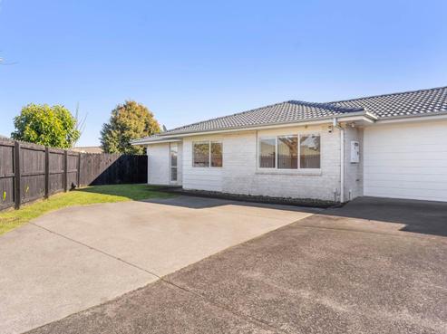 1/33 Millhouse Drive, Northpark