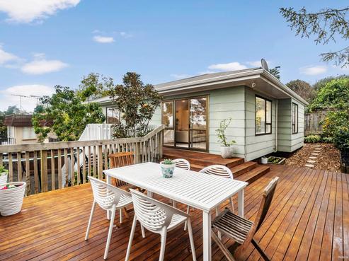 14A Lush Avenue, Saint Johns