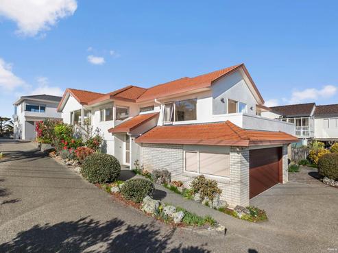 1/1 Masterton Road, Rothesay Bay