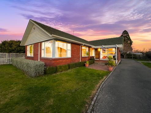 15 Steele Street, Hornby