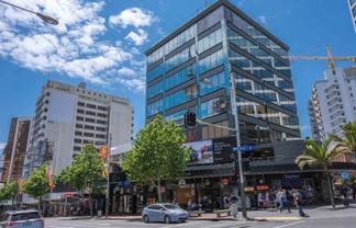 Office Suites and Full Floor Options
