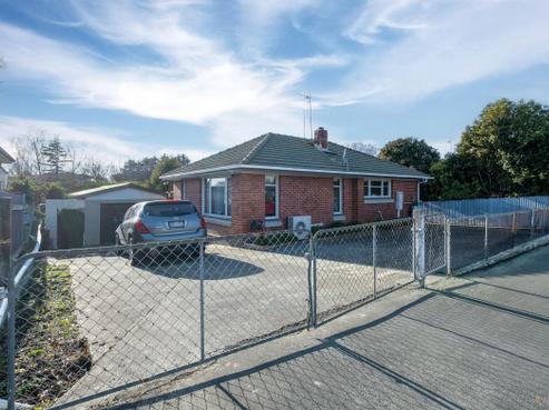 15 Marston Road, Kensington