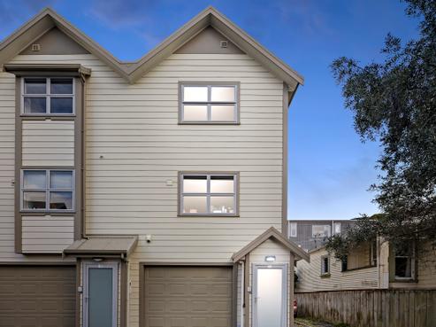 11/60 Owen Street, Newtown