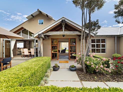 5 Vancouver Drive, Queenstown Central