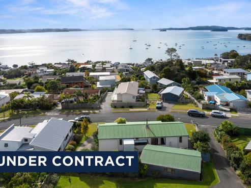 17 Mera Road, Algies Bay