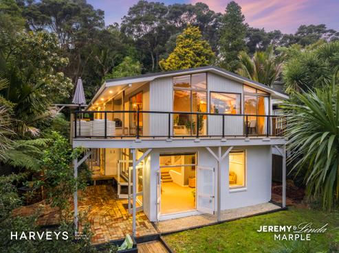 47 Tainui Road, Titirangi