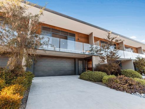3 Pit Lane, Cromwell