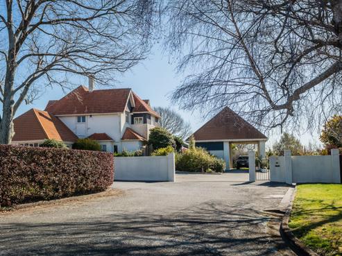 6 Chateau Close, Gleniti