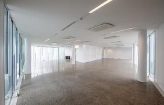Eco-Friendly Office in the Geyser Building | 286m2