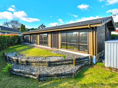 137 Everglade Drive, Totara Heights