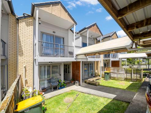 18/94 Glengarry Road, Glen Eden