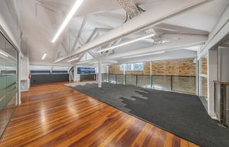 Excellent Office in Prime location