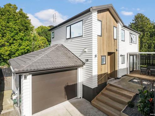 33A Trias Road, Totara Vale