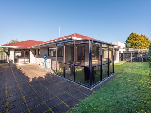 19 Robertson Street, Glenholme