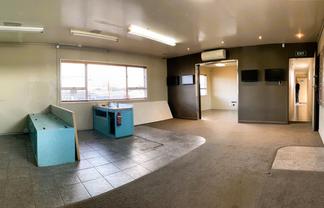 Office/Consult Rooms | 88m2 | Howick