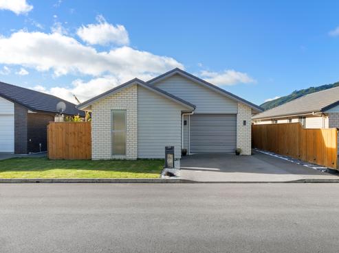 29 Pohe Street, Waikanae