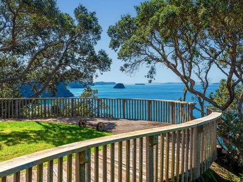 694 Hibiscus Coast Highway, Waiwera