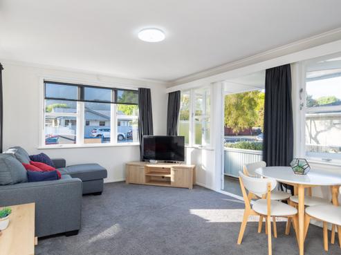 1/400 Fergusson Drive, Heretaunga