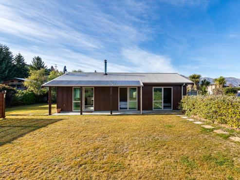 15 Hewson Crescent, Lake Hawea