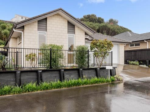 4 Stable Way, Brookfield