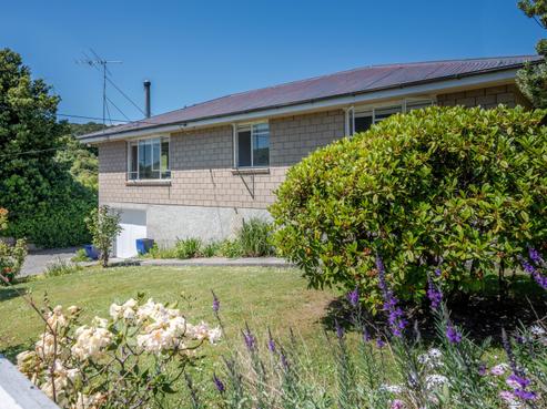 7 Watson Street, Akaroa