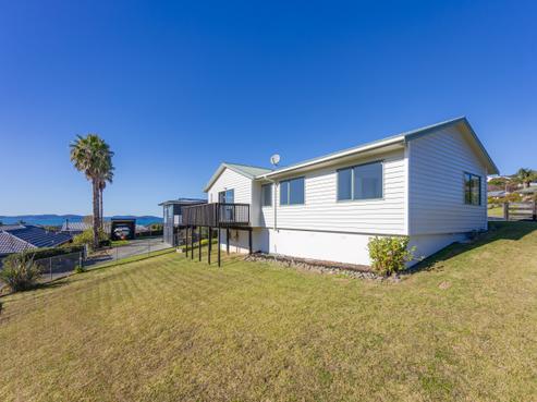 21 Governor Grey Road, Snells Beach