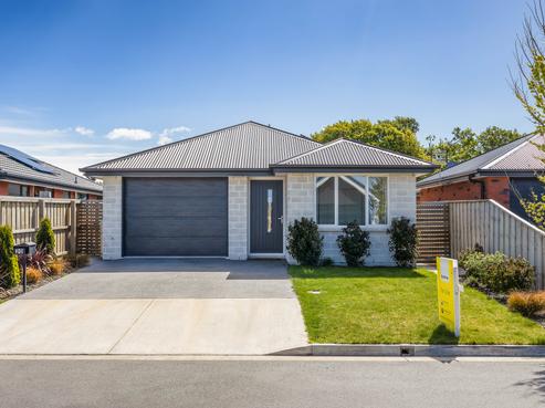 20 Quinn Crescent, Woodend