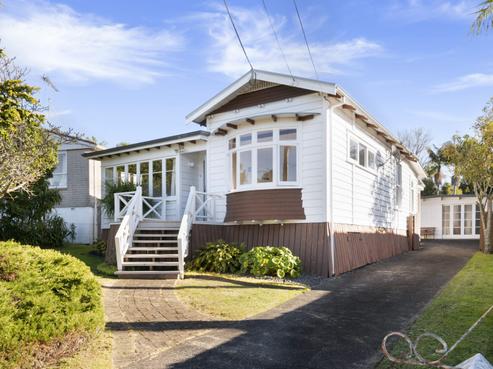 50 Woodside Avenue, Northcote