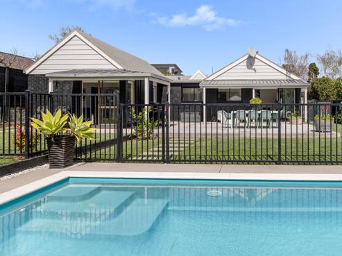 37 Pah Street, Matua