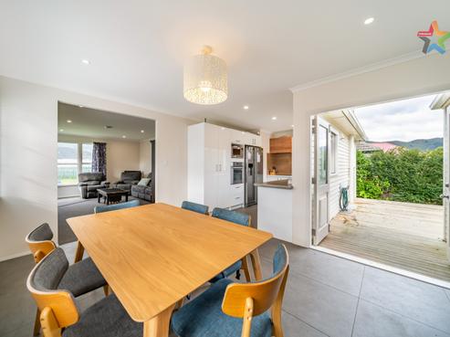2 Strand Crescent, Naenae