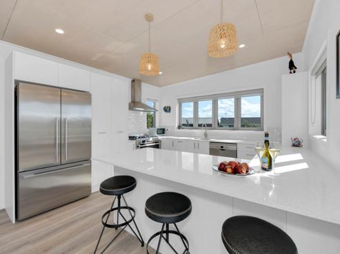 77 Karaka Road, Beachlands
