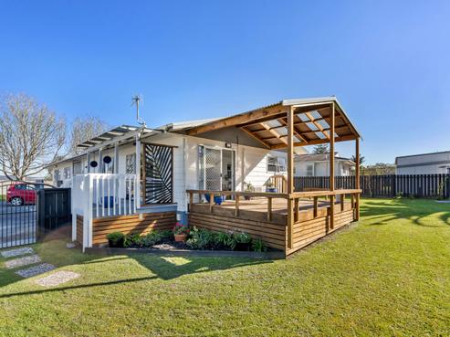 3B Panorama Drive, Parahaki