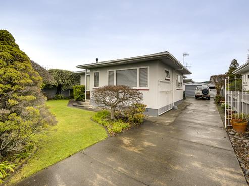 220 Kennedy Road, Onekawa