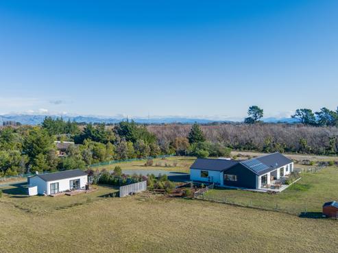 27 Hinepango Drive, Rarangi