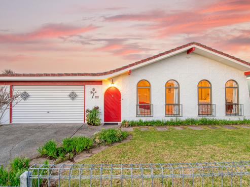 5 Edgewater Grove, Orewa