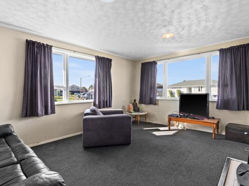 31 Cottrell Crescent, Onekawa
