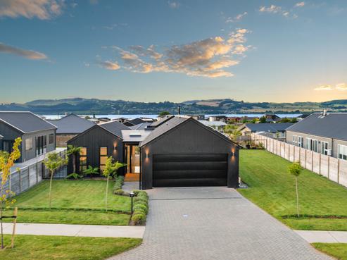 7 Tuapapa Road, Wharewaka
