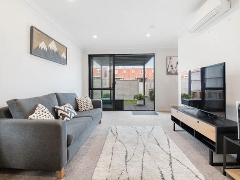 14 Whimbrel Road, Flat Bush