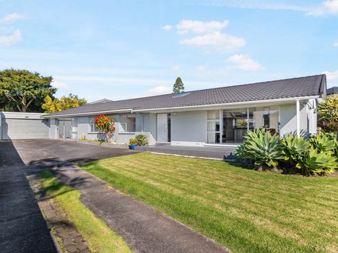 16 Fielding Crescent, Farm Cove