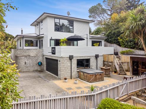 34 Renown Road, Raumati South