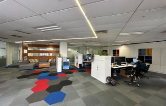 Savills - Modern Office Overlooking Broadway