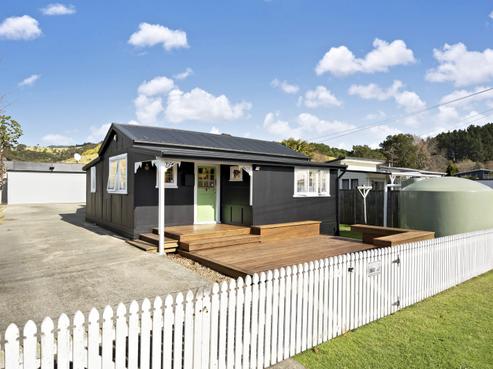 14 Bertram Road, Kawakawa Bay